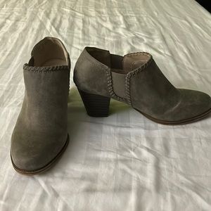 Slightly used .good for all weather seasons